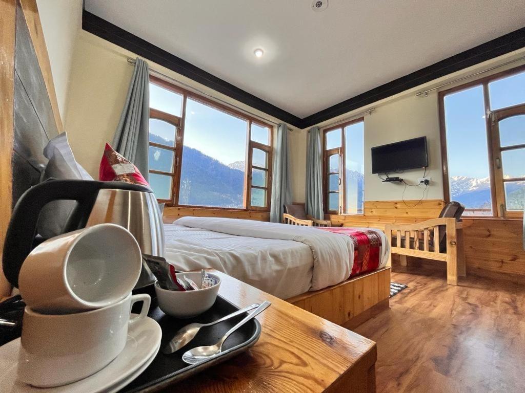 Hotel The Rohtang Chalet à Manāli Extérieur photo